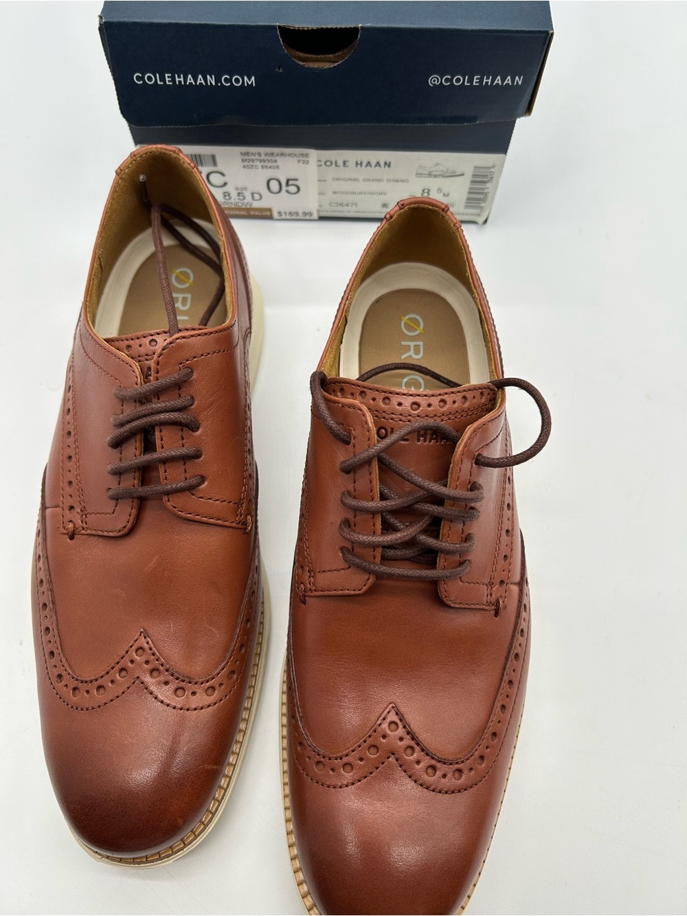 Cole Haan Men’s Origional Grand Wingtip Oxfords in Woodbury Leather 8.5